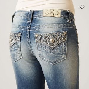 Miss Me Easy Stretch Cropped Jean